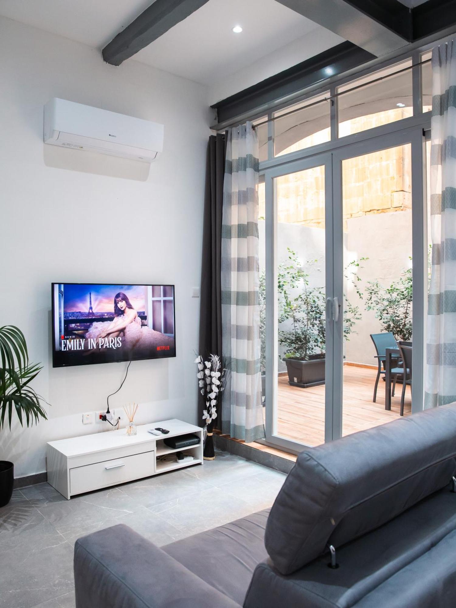 Valletta Waterfront Backyard Flat By Arcobnb Floriana Exterior foto
