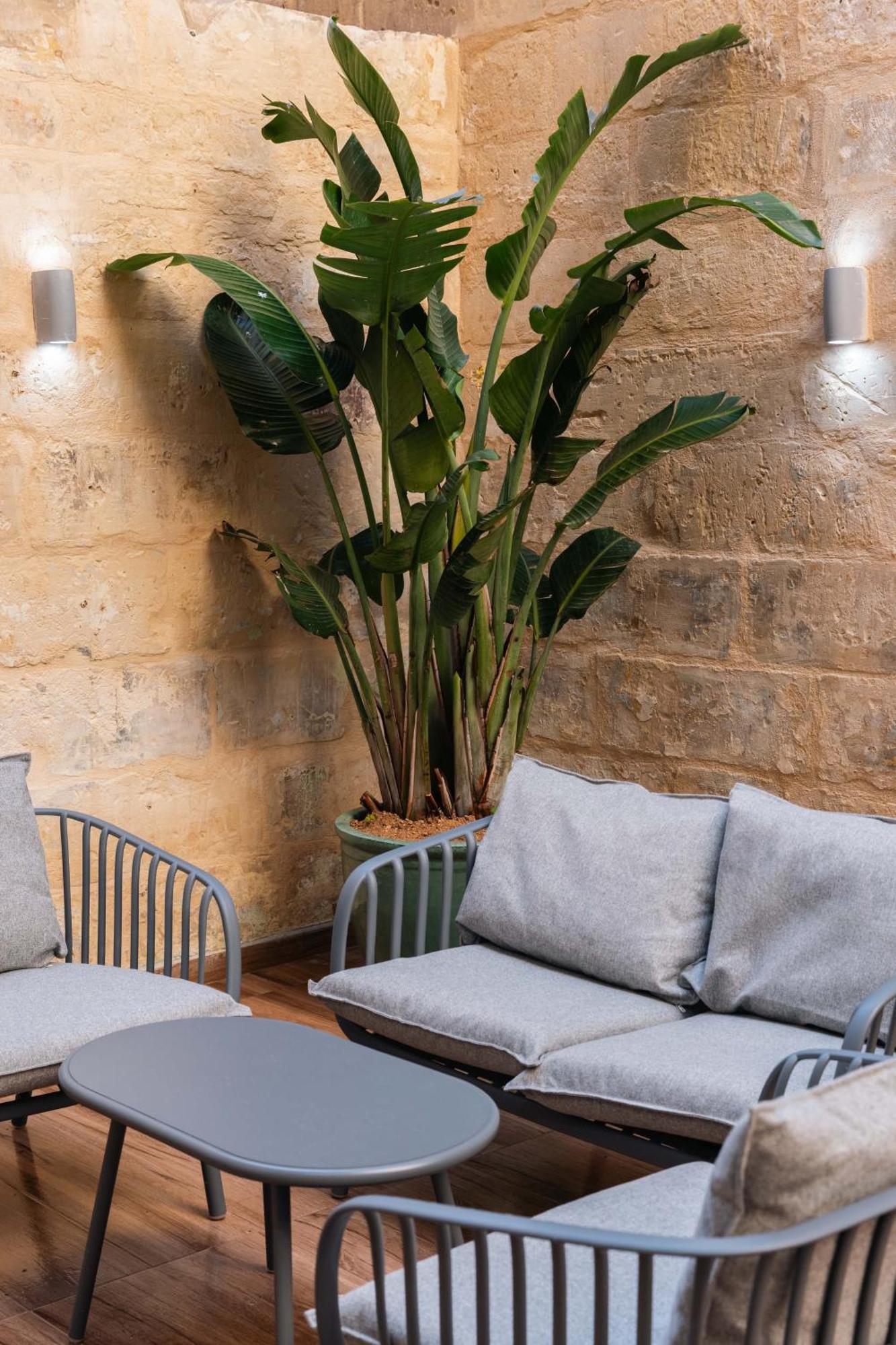 Valletta Waterfront Backyard Flat By Arcobnb Floriana Exterior foto