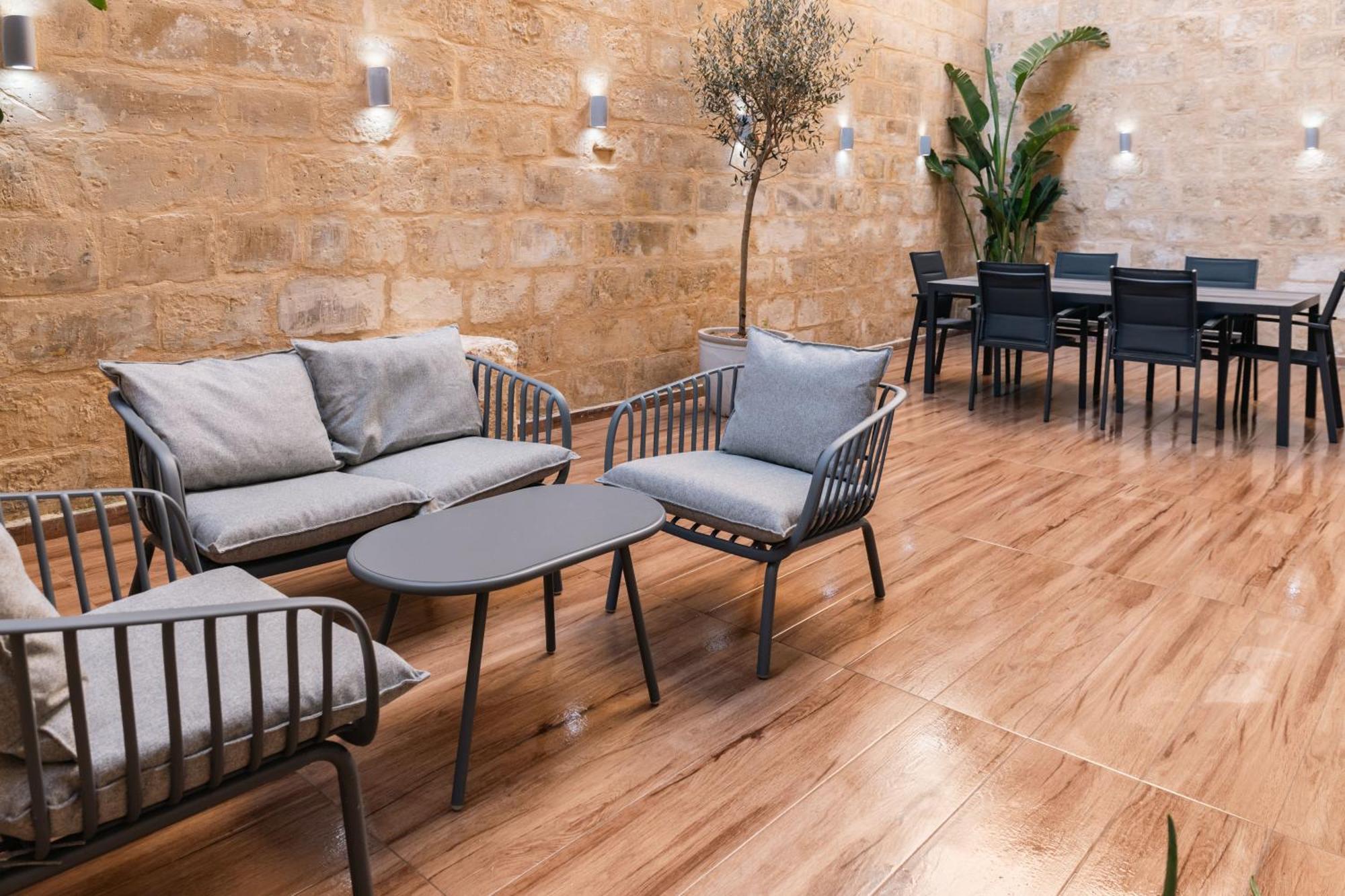 Valletta Waterfront Backyard Flat By Arcobnb Floriana Exterior foto